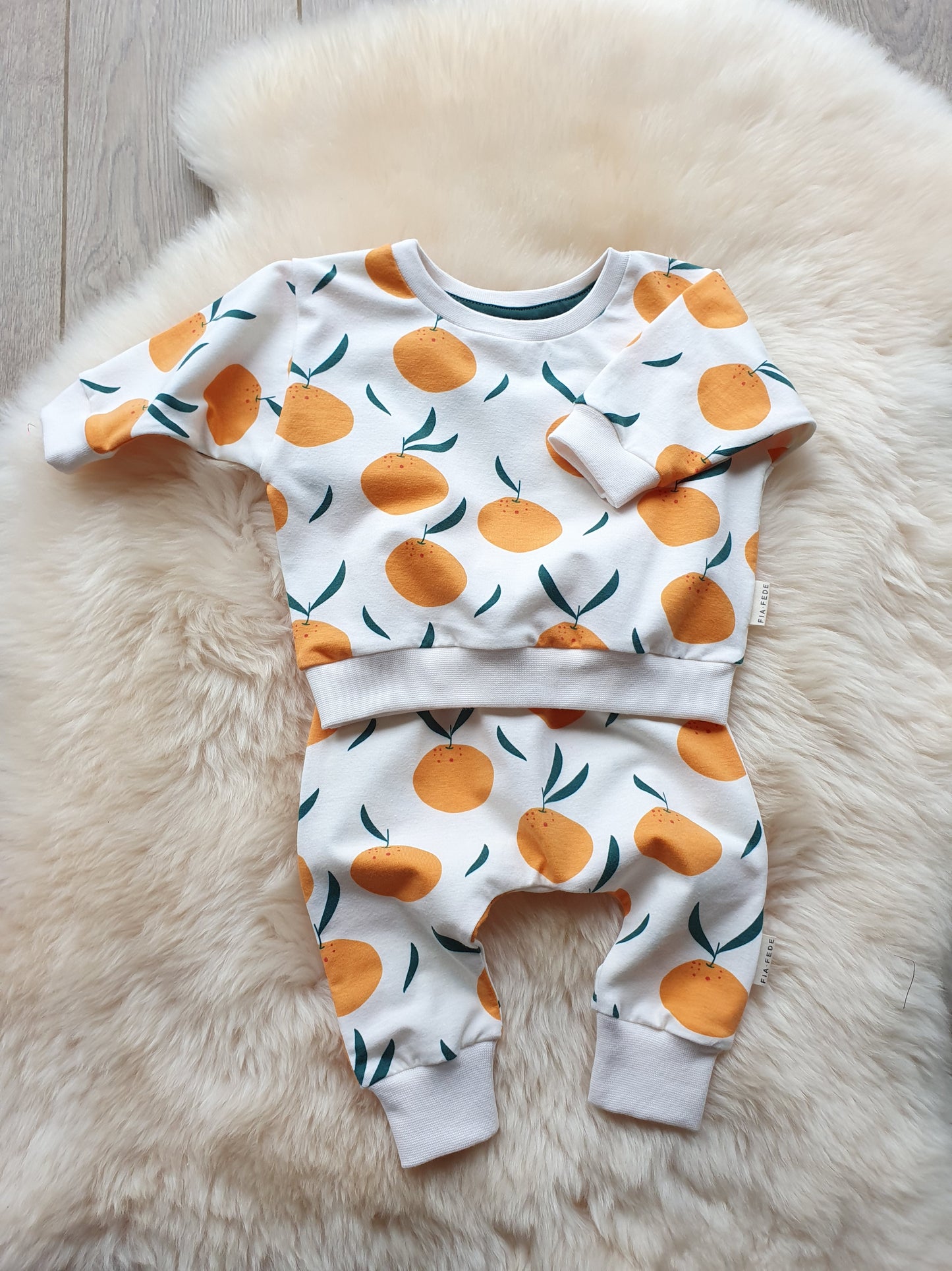 Oranges - Organic sweater